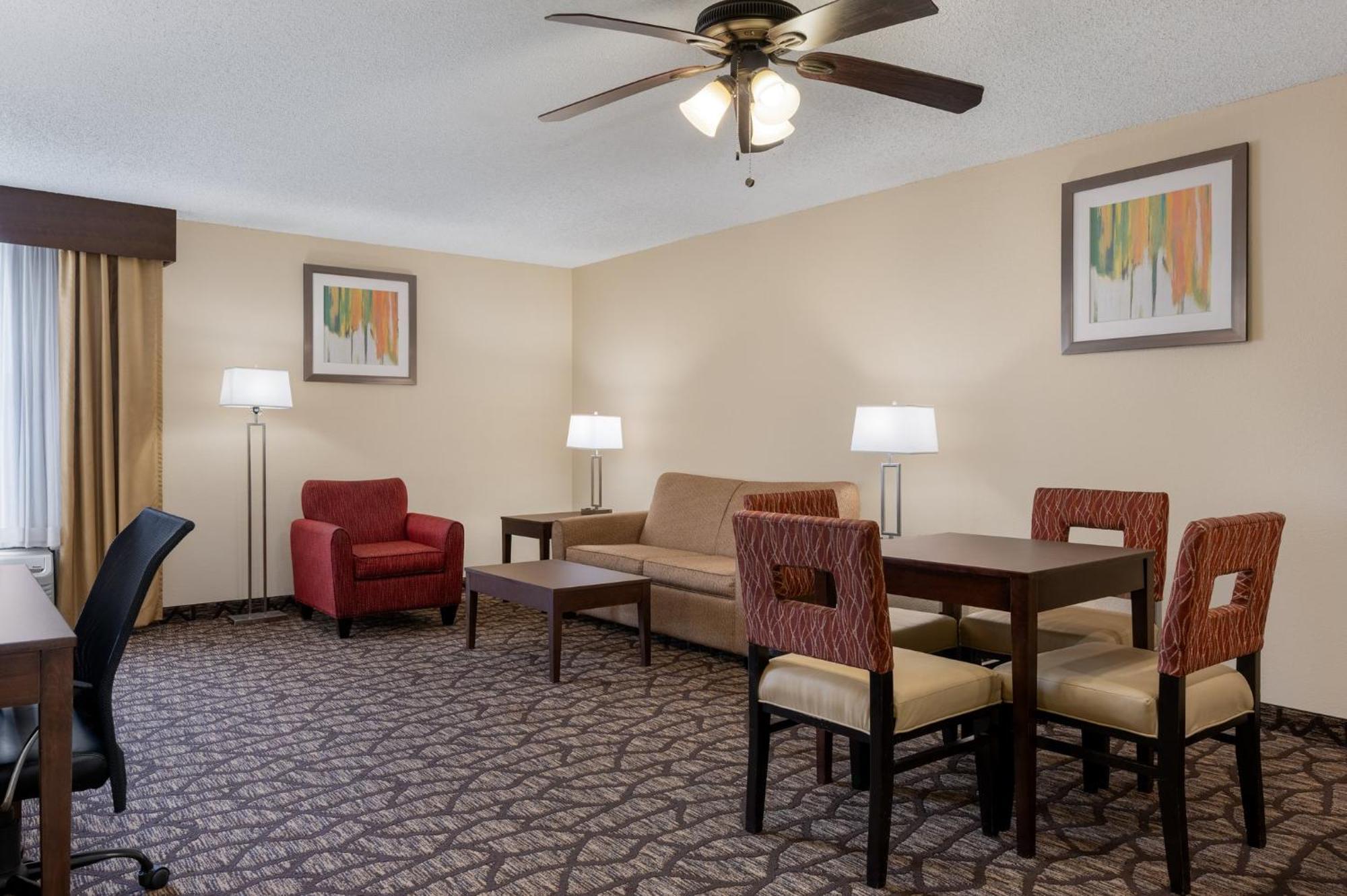 Holiday Inn Express Tallahassee By Ihg Exterior foto