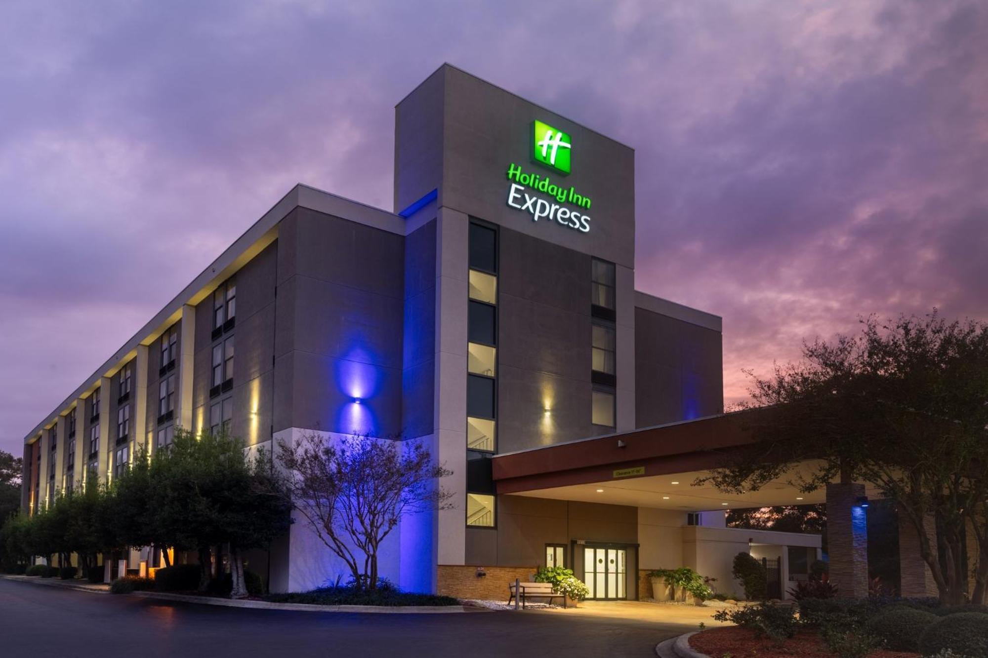 Holiday Inn Express Tallahassee By Ihg Exterior foto