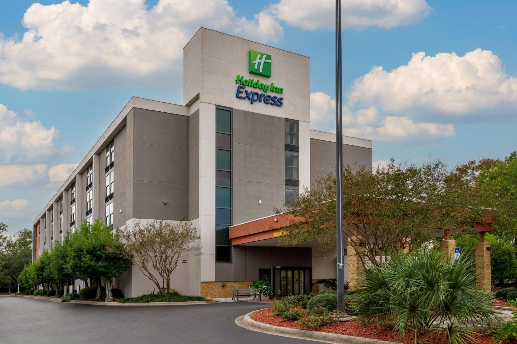 Holiday Inn Express Tallahassee By Ihg Exterior foto